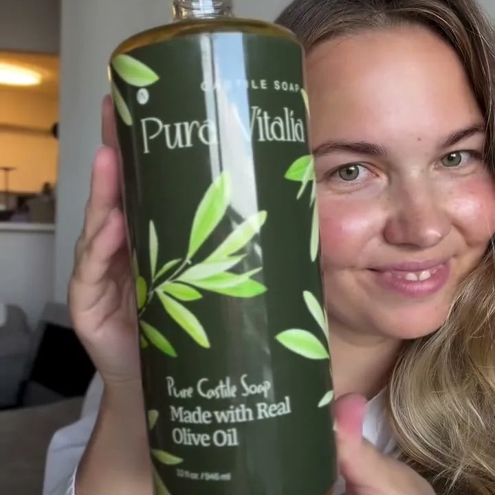 @julia_red777 holding Pura Vitalia castile soap