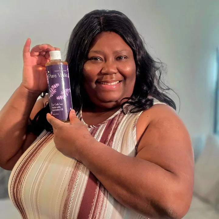 @iampearlj holding Pura Vitalia castile soap